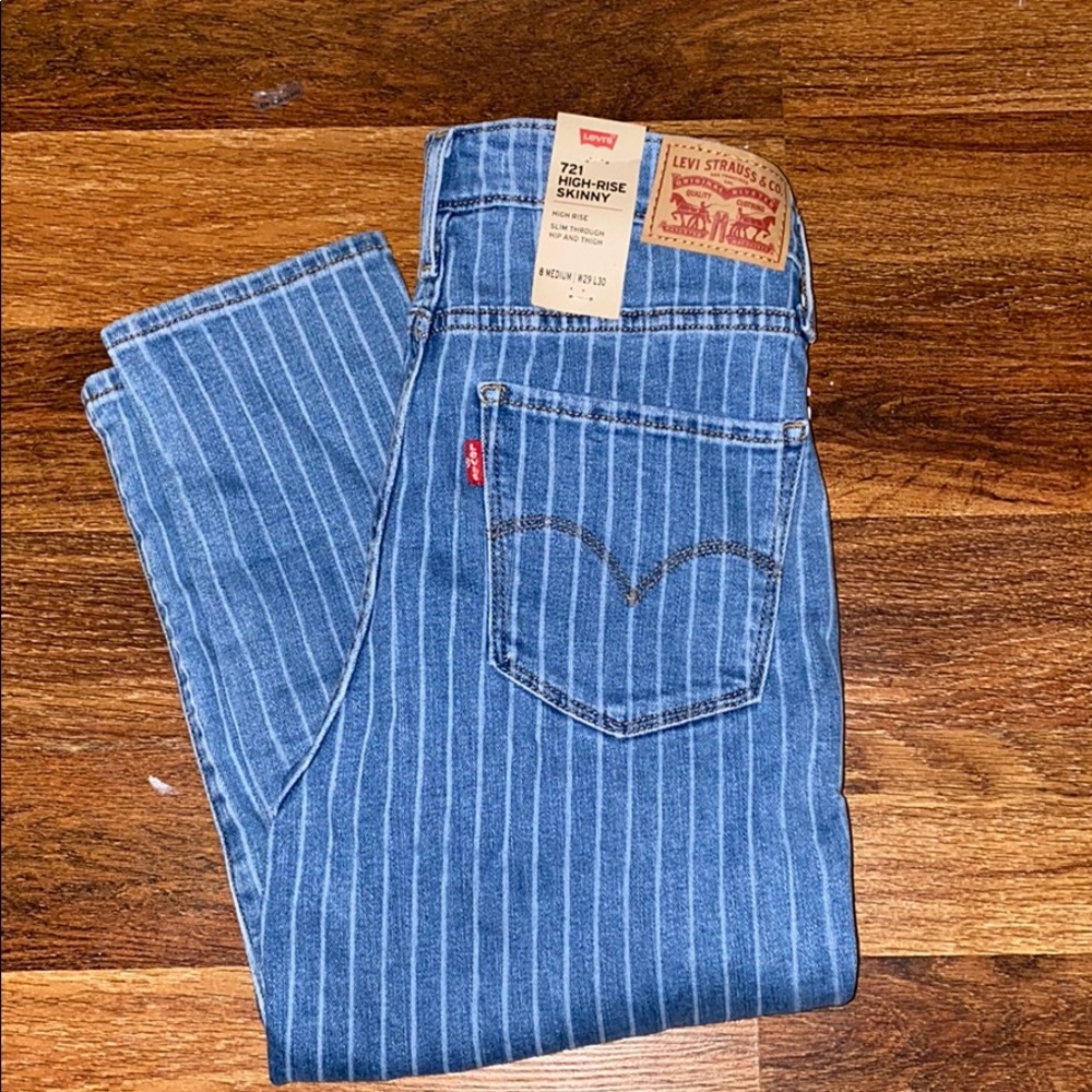 Levi’s stripped jeans